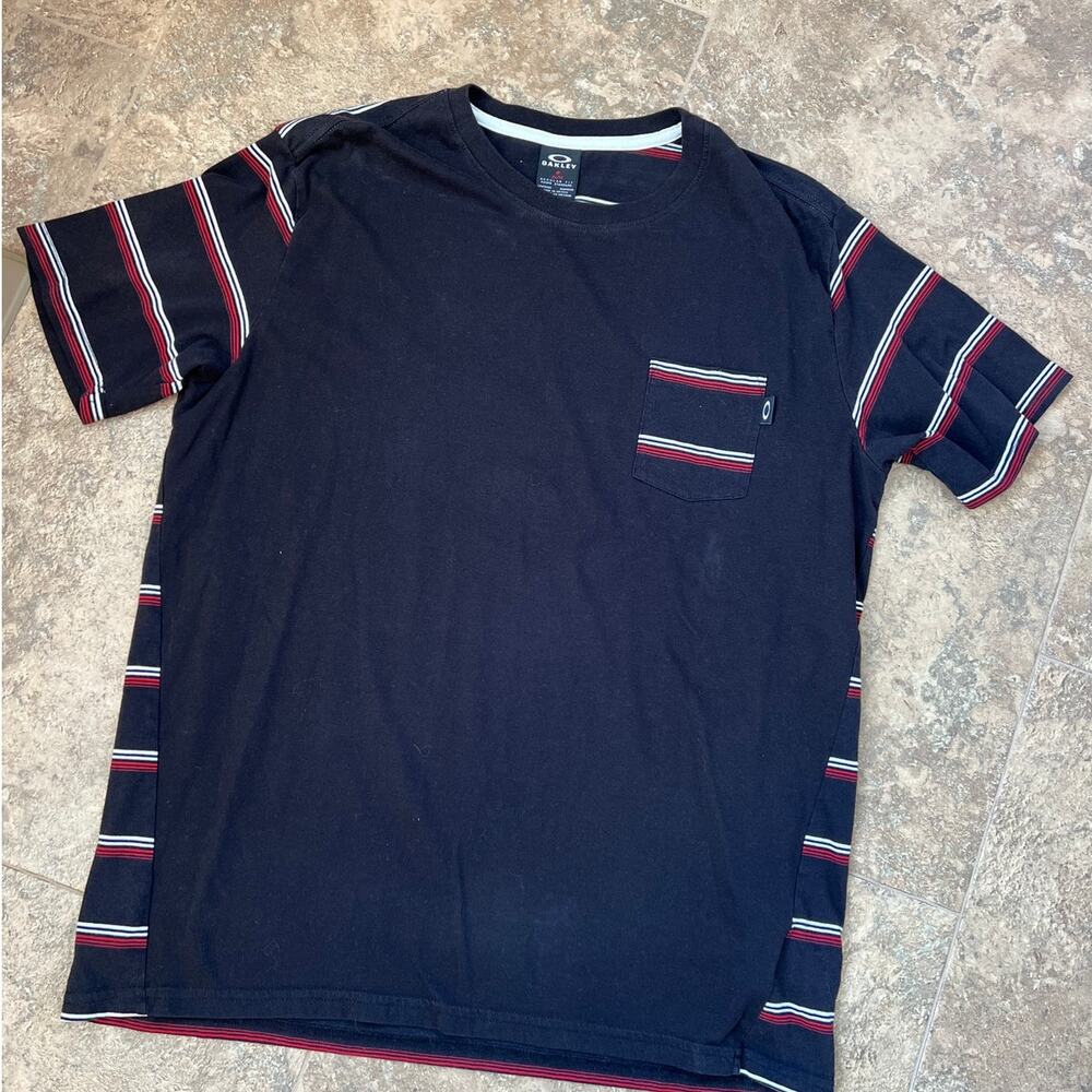 Oakley Regular Fit Crewneck short sleeve T-shirt, Men's size XL